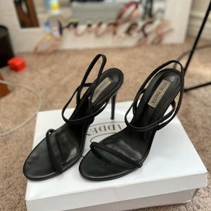 Steve Madden “Gabriella” - Black